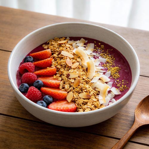 high-fibre-smoothie-bowl-made-with-Opera-Foods-granola-and-smoothie-ingredients