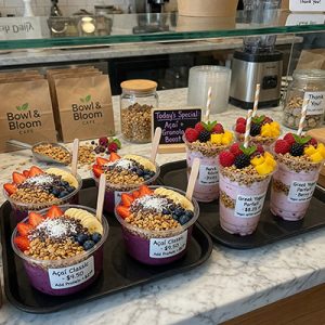 Bulk Granola for acai bowl Yogurt parfait and smoothie bars